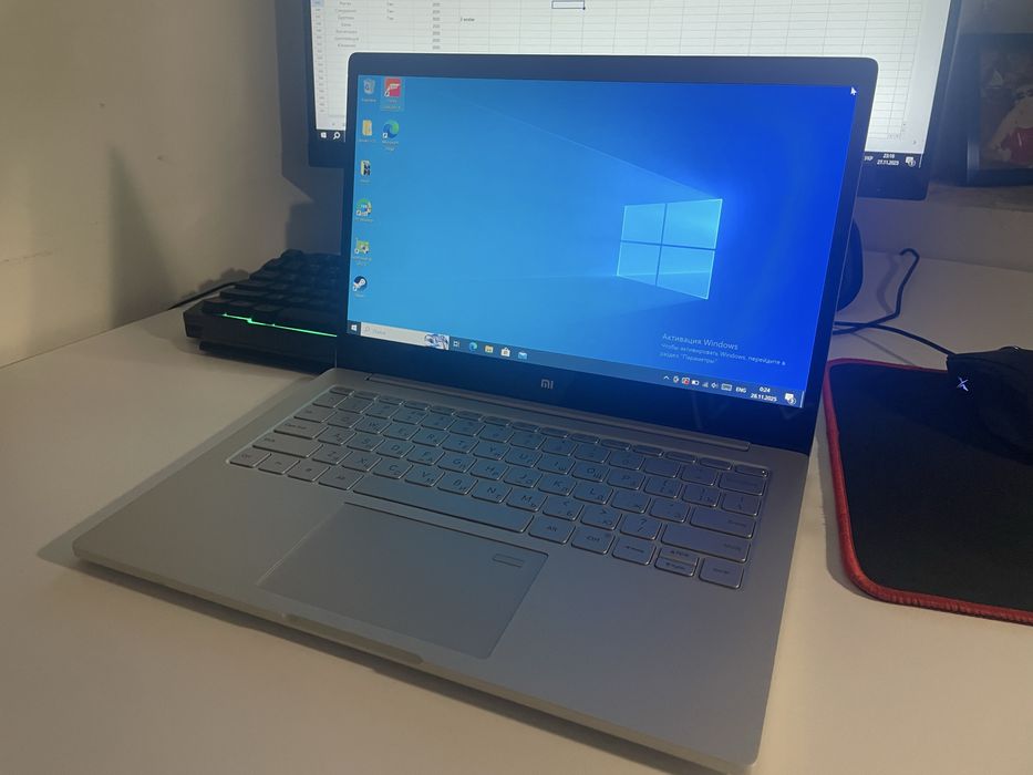 Продам ноутбук для ігор xiaomi i5 mx150 8gb батарея 2 год