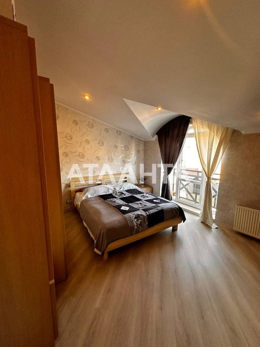 3-х кімнатний пентхаус в ЦЕНТРІ