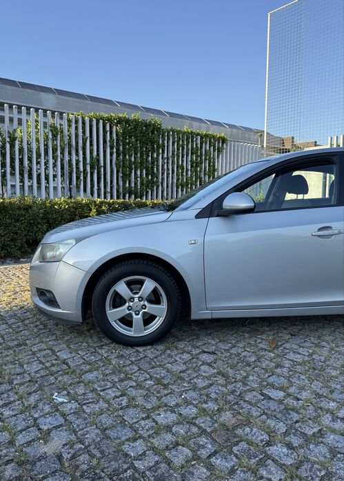 Chevrolet Cruze Ls 1.6
