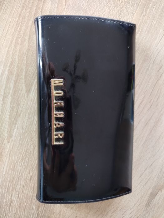 Mała kopertówka w sam raz na jakąś okazję