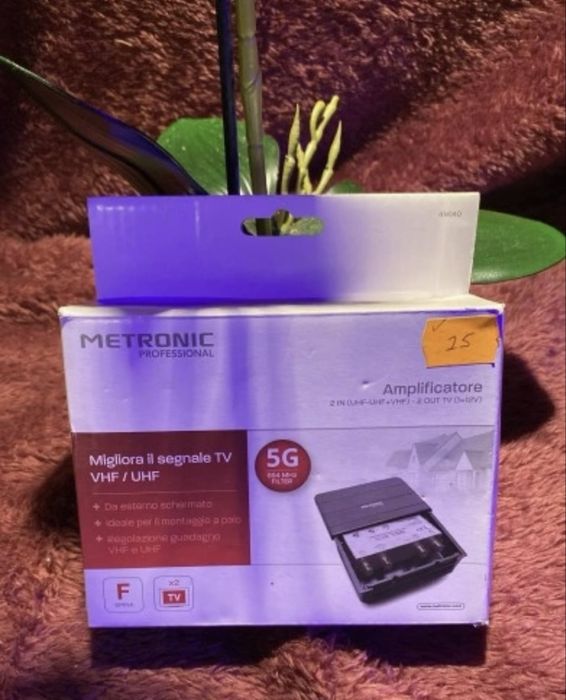 Wzmacniacz sygnału telewizyjnego