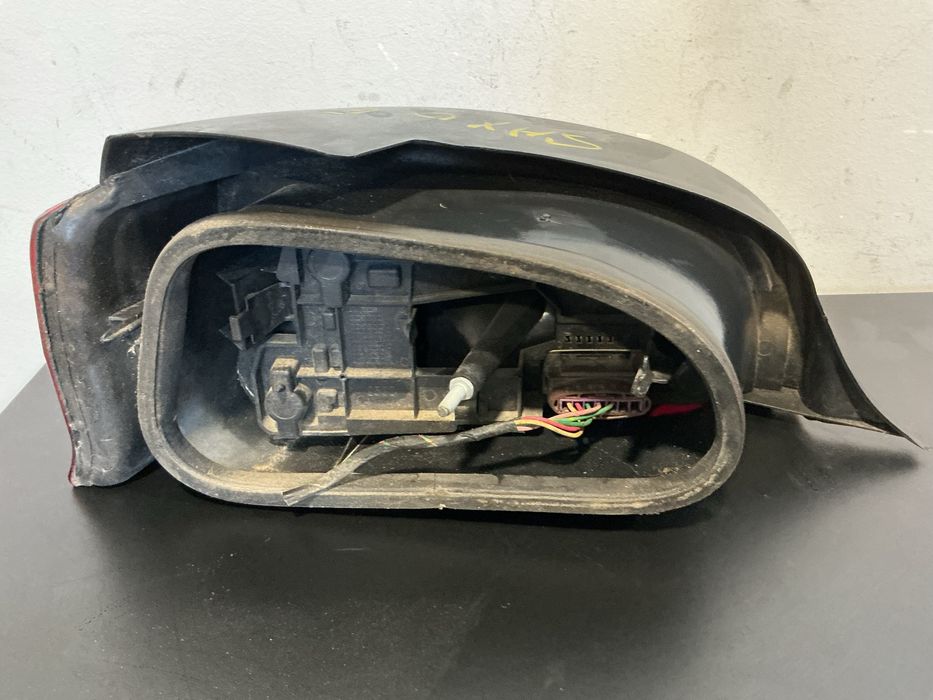 Farolim traseiro esquerdo Citroen Saxo ano 93/00