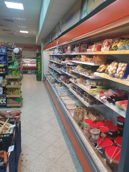 oddam sklep spożywczy za wartość wyposażenia