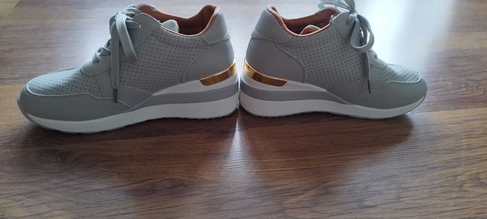 Buty szare rozmiar 38