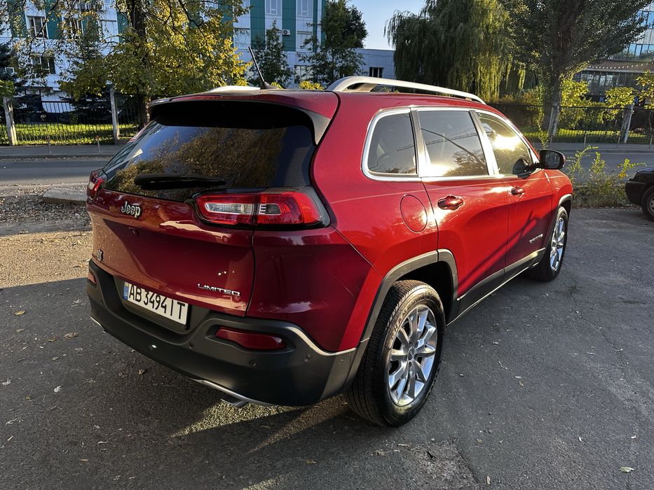 Jeep Cherokee 3,2