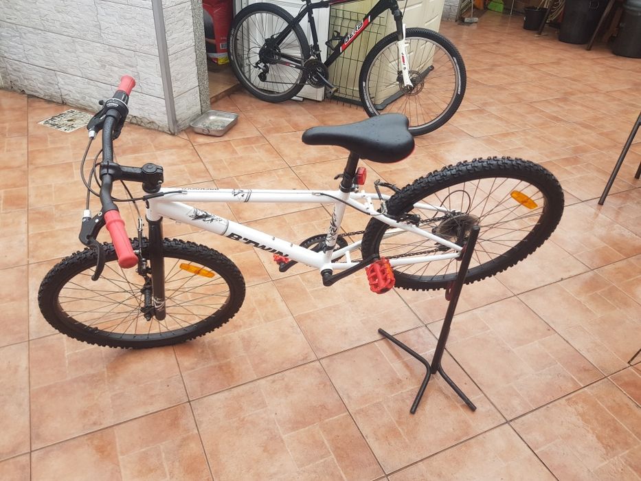 Bicicleta de adolescente roda 24impecável rockrider