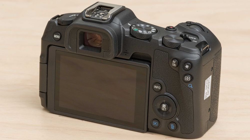 Canon r8 + об'єктив canon 35mm