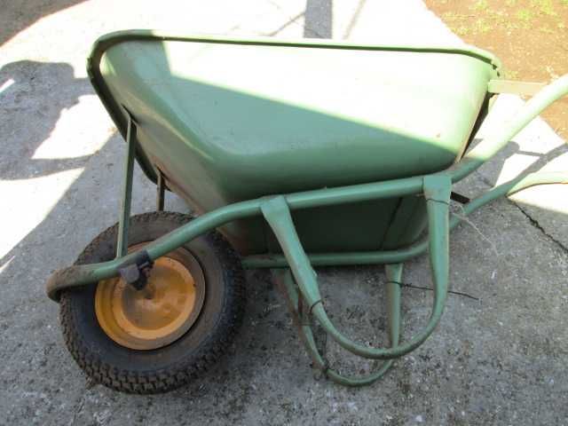 Carro   de   mao  como    novo e  cantoneiro