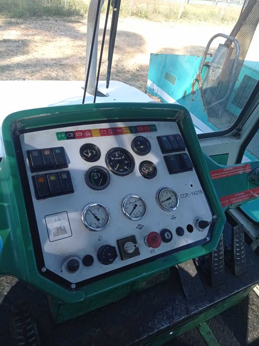 Cilindro Compactador de Pneus Corinsa CR 1421B - 2005 - Usado