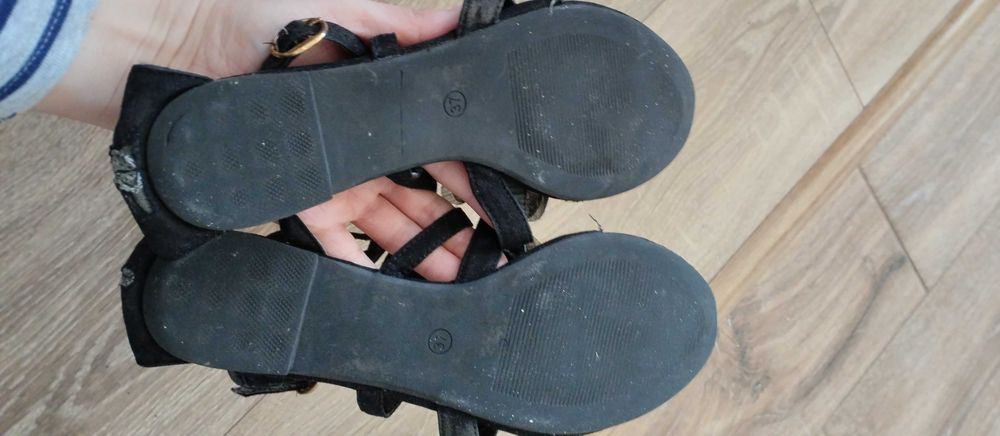 Płaskie sandały damskie czarne r.37 Camaïeu