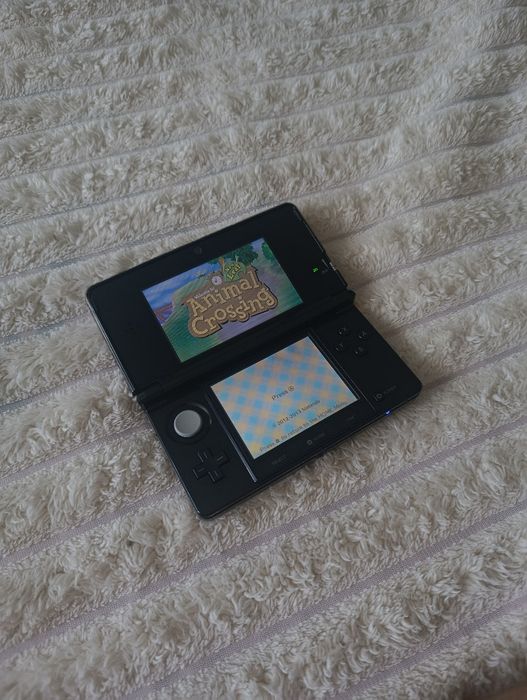 Nintendo 3DS Cosmo Black + 64GB