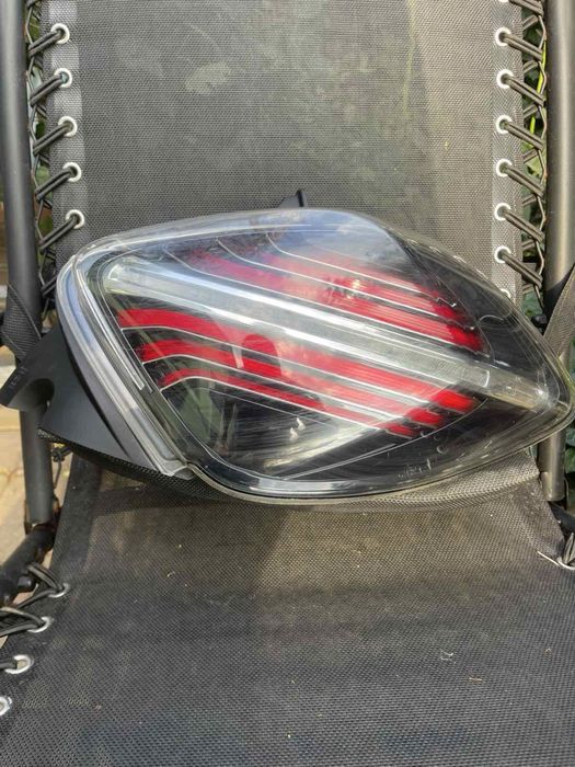 Задні стопи рено зон