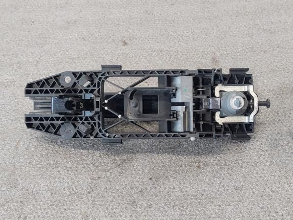 Puxador porta frente esquerda SKODA Fabia II Hatchback (542, 5J)