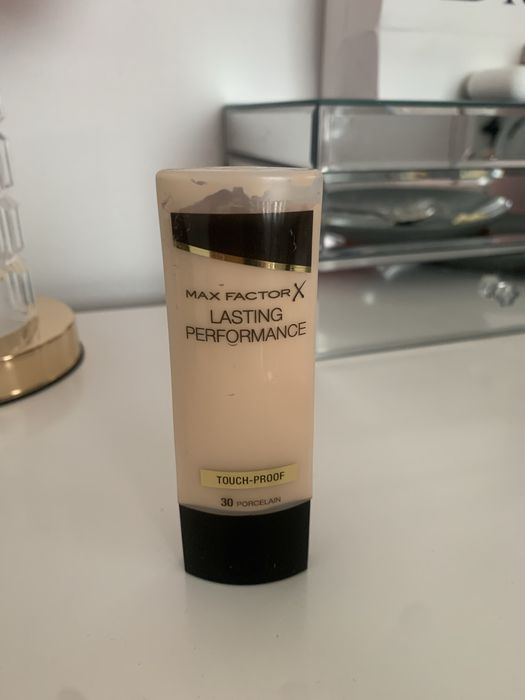 MAX factor  lasting performane  podklad do twarzy
