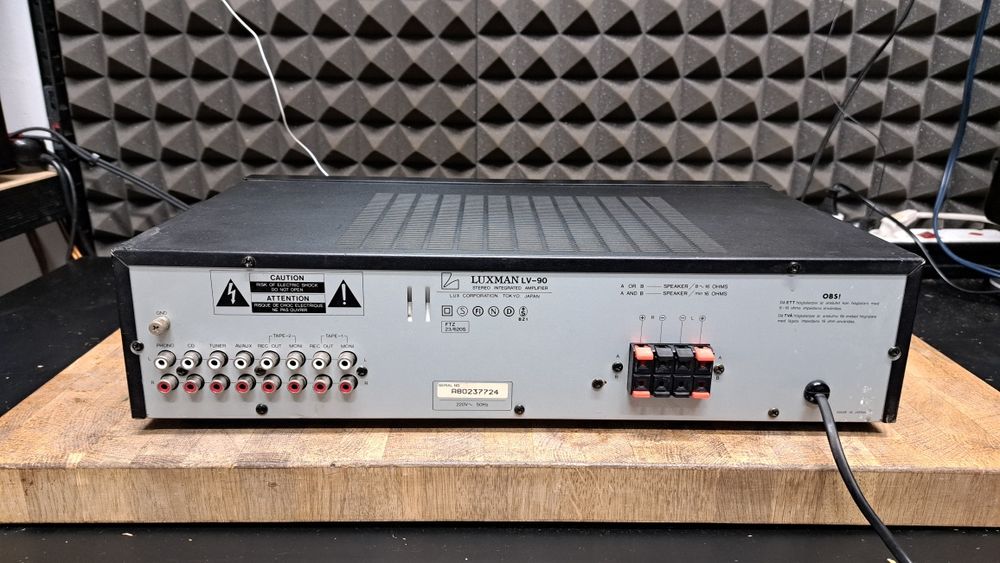 Wzmacniacz Luxman   LV-90