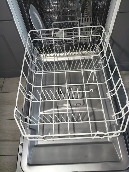 Oryginalny dolny biały kosz Bosch wąski dostawa