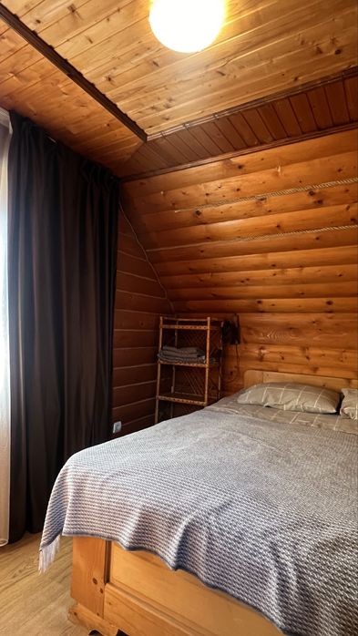 Будинок+ критий басейн + джакузі