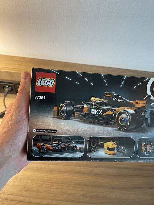 Lego 77251, LEGO Speed ​​Champions Автомобіль для перегонів McLaren F1