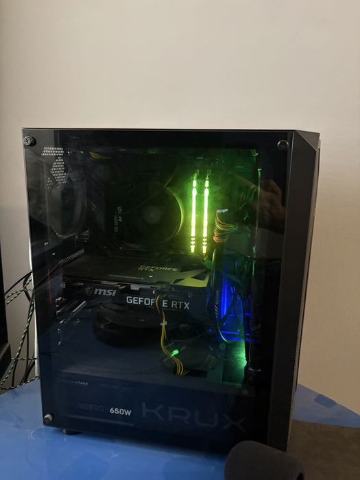 Komputer stacjonarny asus