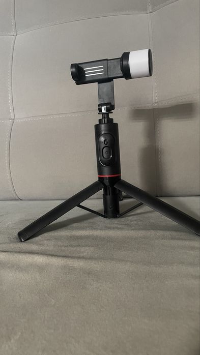Statyw do telefonu z lampa SELFIE STICK
