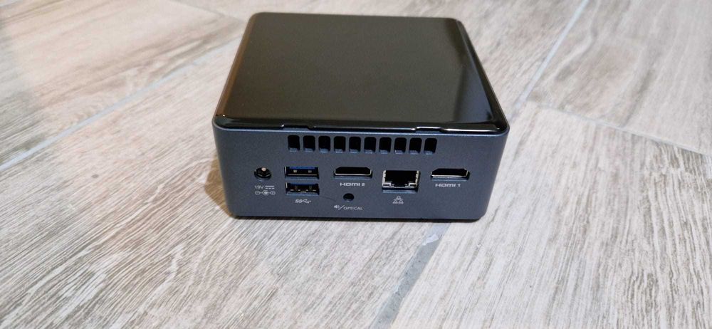 Intel NUC NUC7CJYHN UCFF Kit Intel Celeron J4005