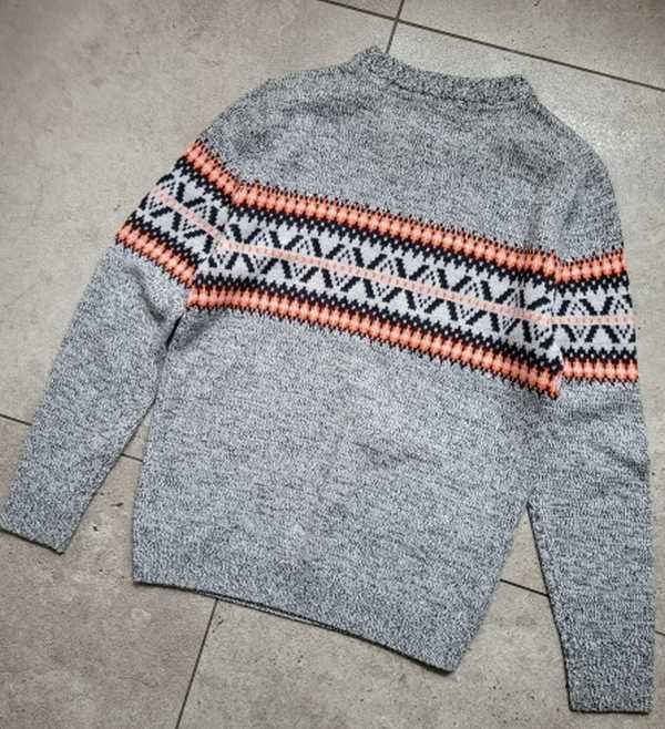Sweter młodzieżowy - S