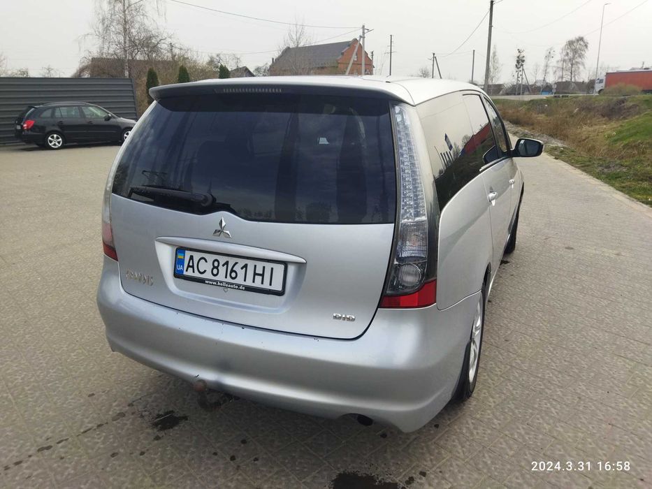 Мітсубісі грандіс