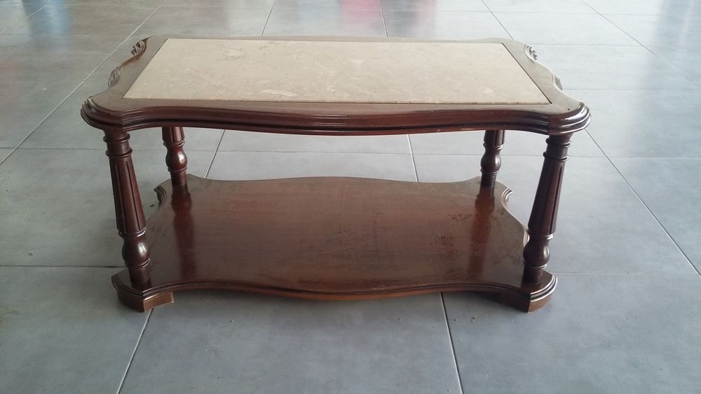 Mesa de centro em Cerejeira