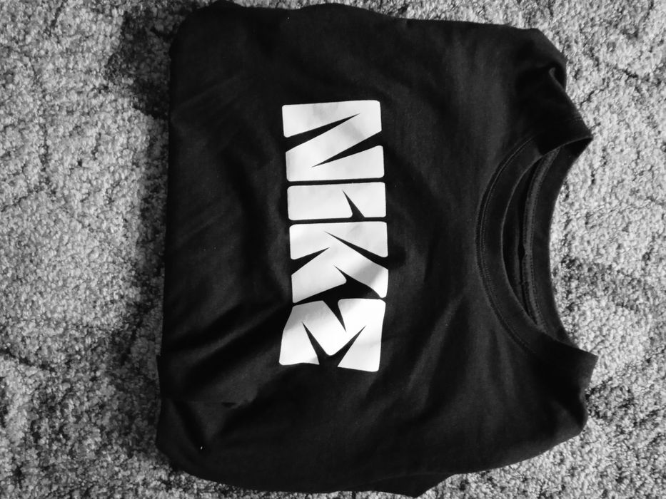 Футболка Nike ..