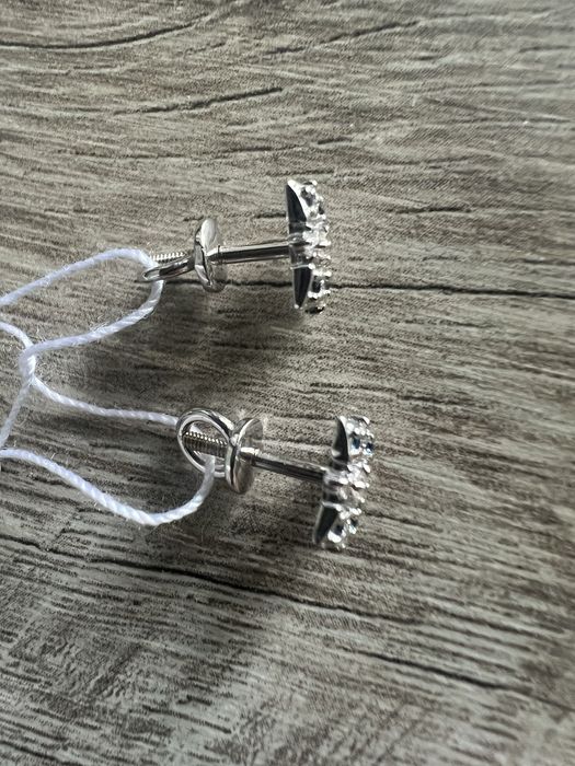 Пусеты с бриллиантами и сарфирами