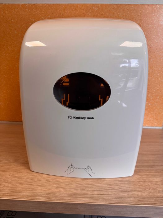 Podajnik uchwt reczników papierowych Kimberly-Clark