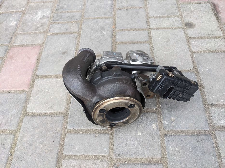 Турбіна Volkswagen PHAETON 5.0TDI 313KM права 07Z145874G GT1852VK