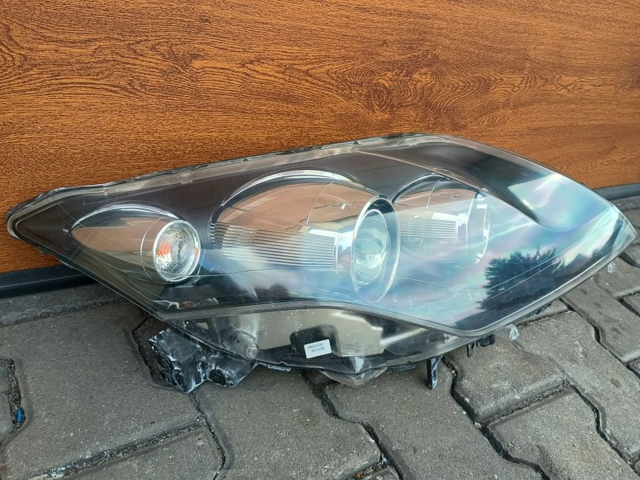 Prawa lampa xsenon gt laguna 3