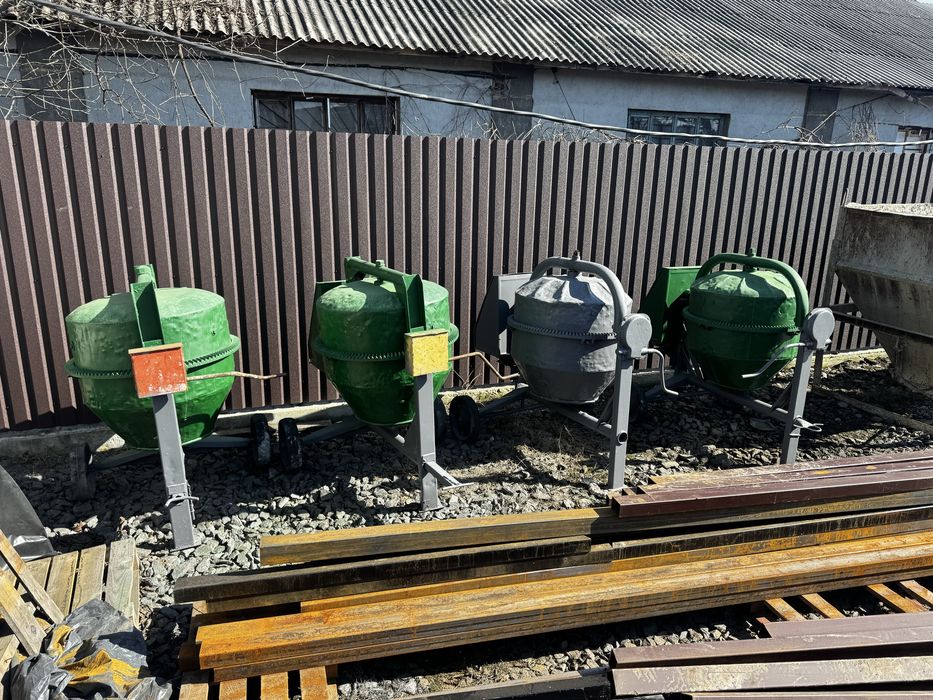 Бетонозмішувач 320л