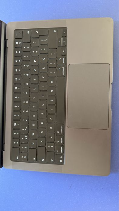 MacBook Pro M5 | 16GB RAM | 1TB SSD | Pouquíssimo uso