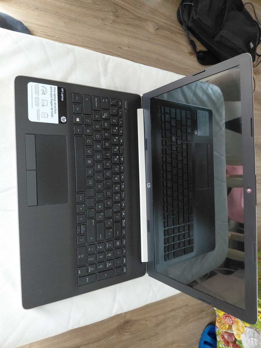 Niezawodny Laptop HP 15.6" | Do nauki, pracy i na co dzień!