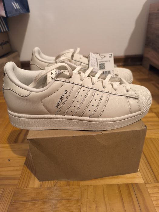 Ténis Adidas Superstar Off White