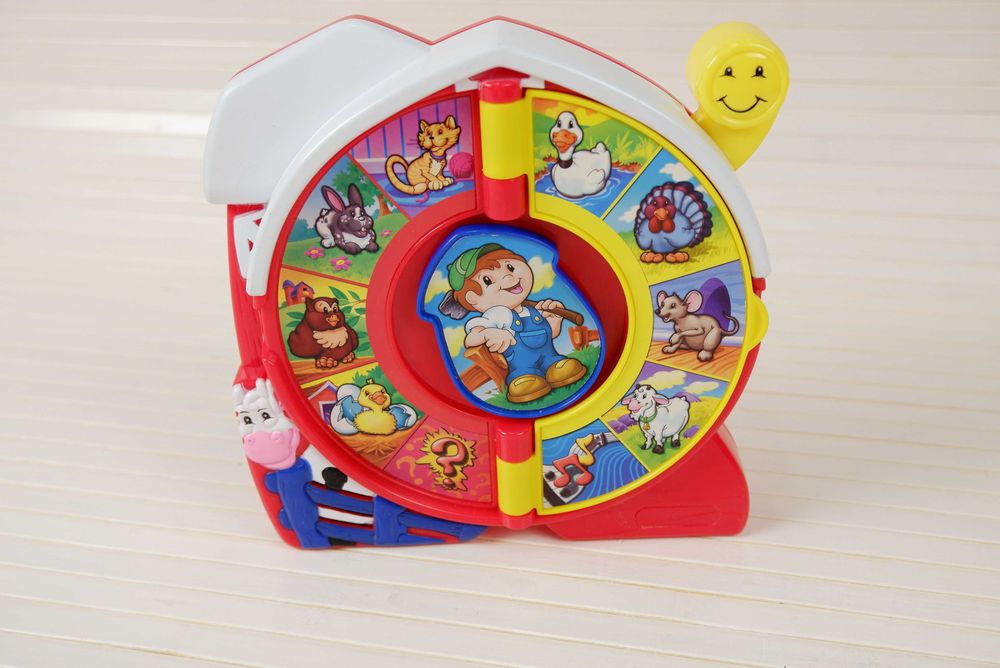 Игрушка музыкальная обучающая звуки для малышей 6+ fisher elc ферма