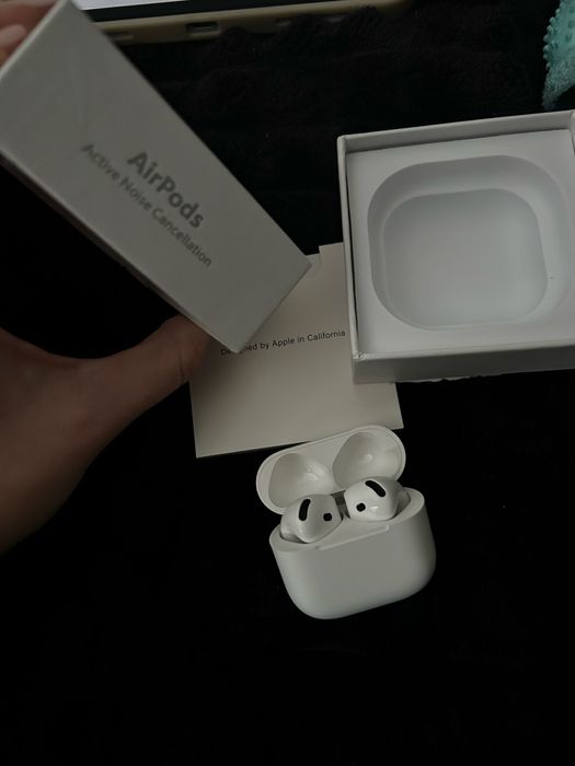 sprzedam air pods 4