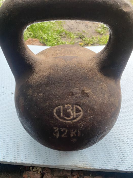 Продам гирю. 32 кг