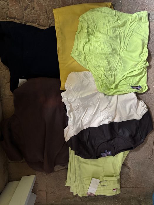 30 kg de roupa diversa para ser usada em upcycling, bricolage,