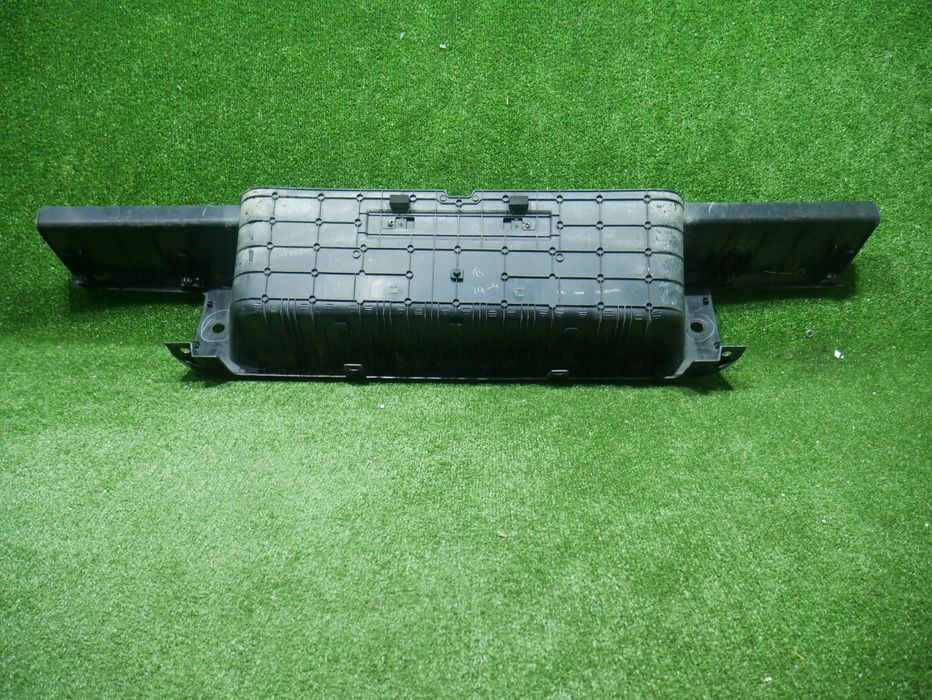 isuzu d-max próóg zderzaka tył cały stopień