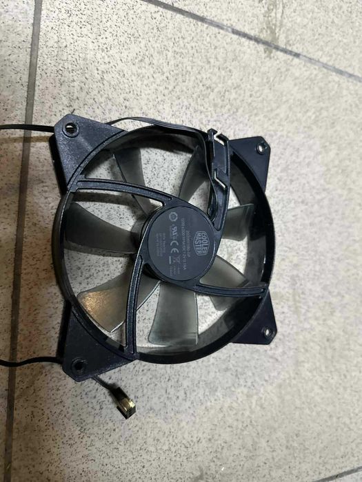 Wentylator 120mm Coolermaster 1200RPM 3-pin 33 dBA