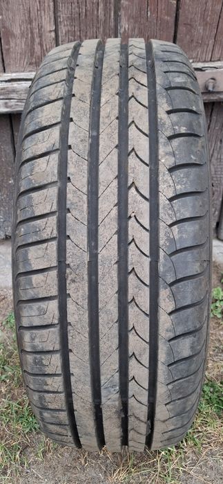 Opona 195/60R15 Goodear