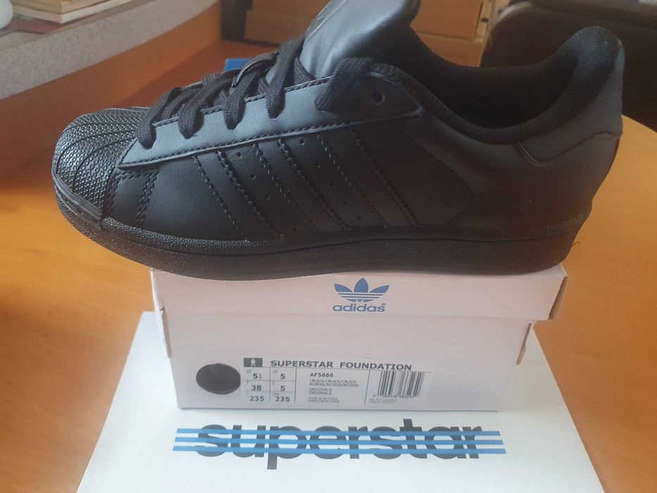Buty sneakersy Adidas Superstar Foundation czarne skóra 38 EU 23,5 CM