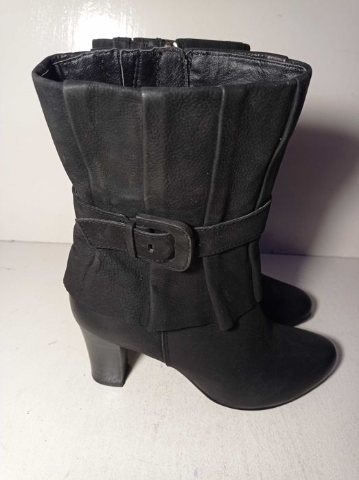 botki skórzane Caprice