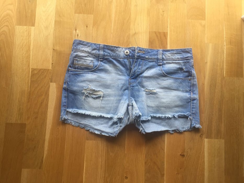 Krótkie jeansowe spodenki Amisu 36 S