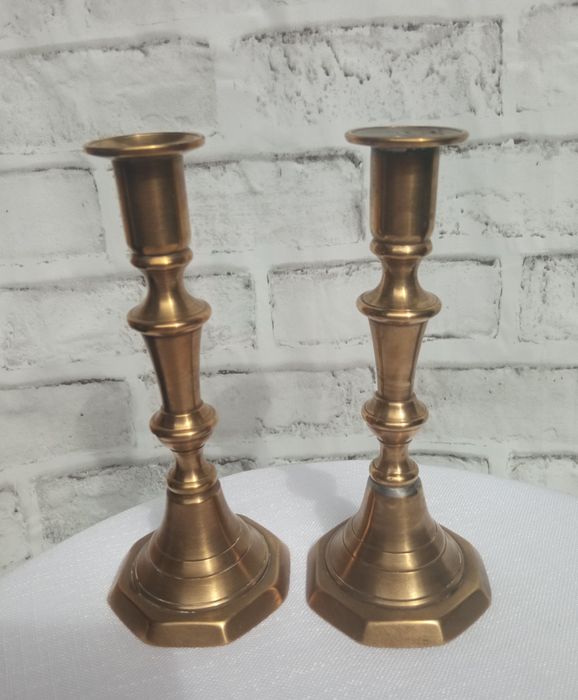 Stare mosiężne świeczniki komplet