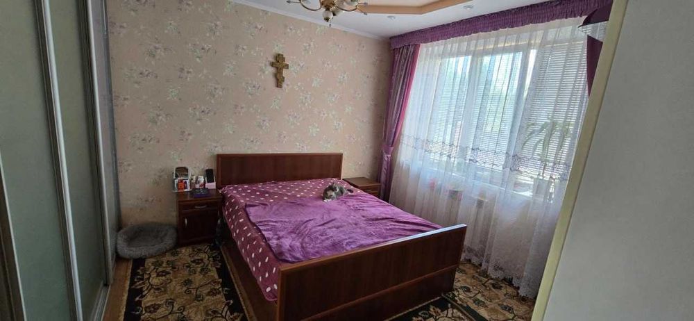 Одноповерховий цегляний будинок 117.3 м², 22 сот, басейн, 2 гаражі