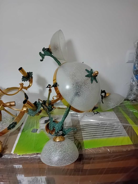 Candeeiros de teto em latão fundido e vidro de alabastro